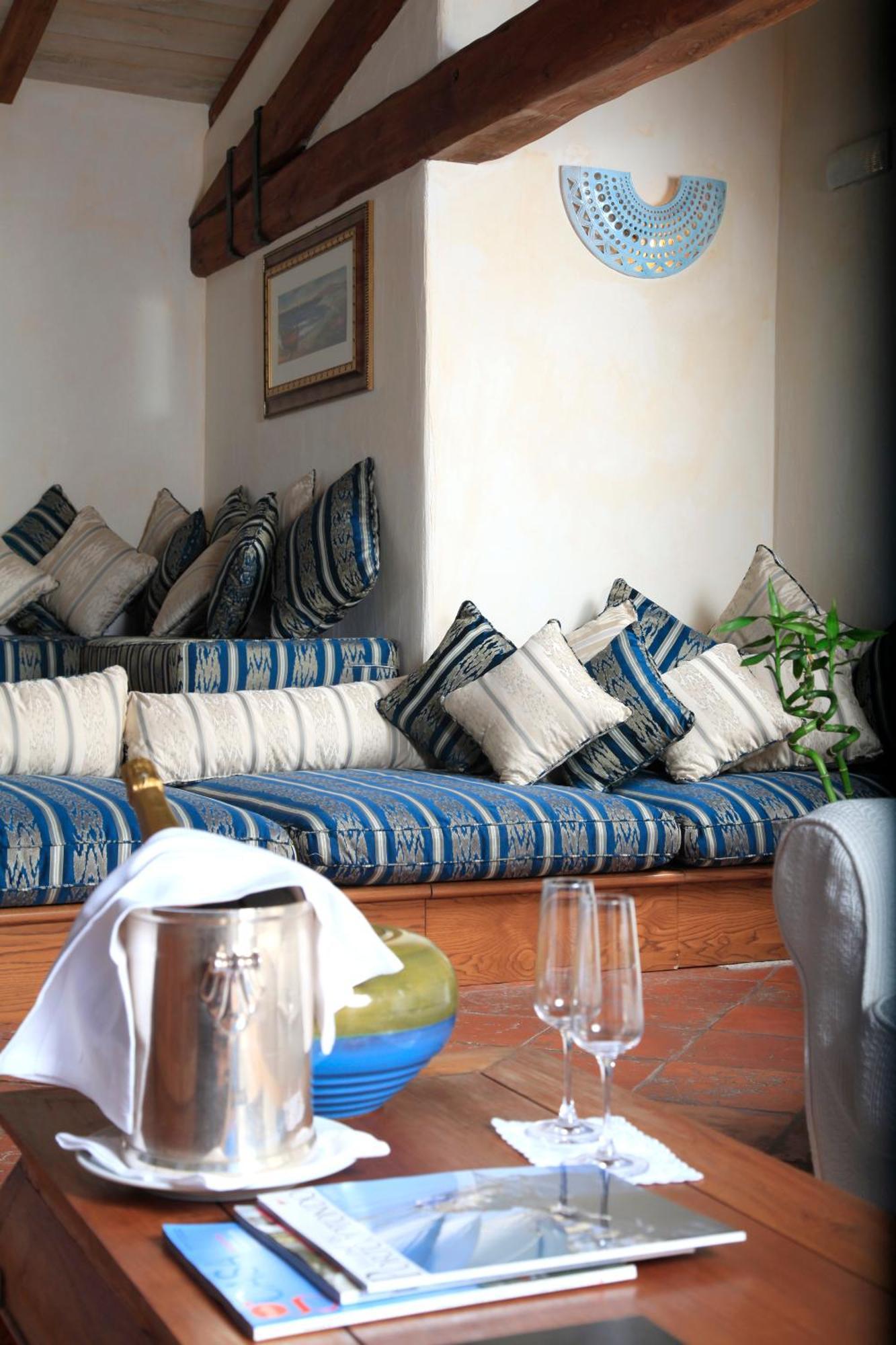 Hotel Sporting Porto Rotondo Esterno foto