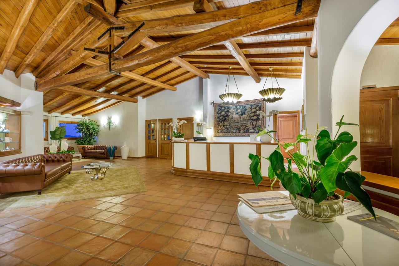 Hotel Sporting Porto Rotondo Esterno foto